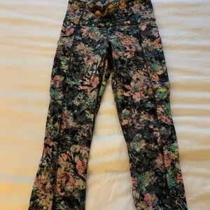 Lululemon Fast and Free Crops Size 4